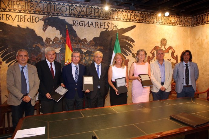 Muñoz con expertos sobre equipo redactor PGOU Marbella 