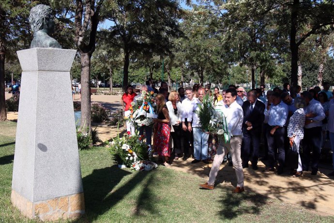 Juanma Moreno homenaje 18 aniversario del asesinato de Martín Carpena