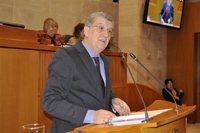 El consejero de Sanidad de Aragón, Sebastián Celaya, presenta su dimisión