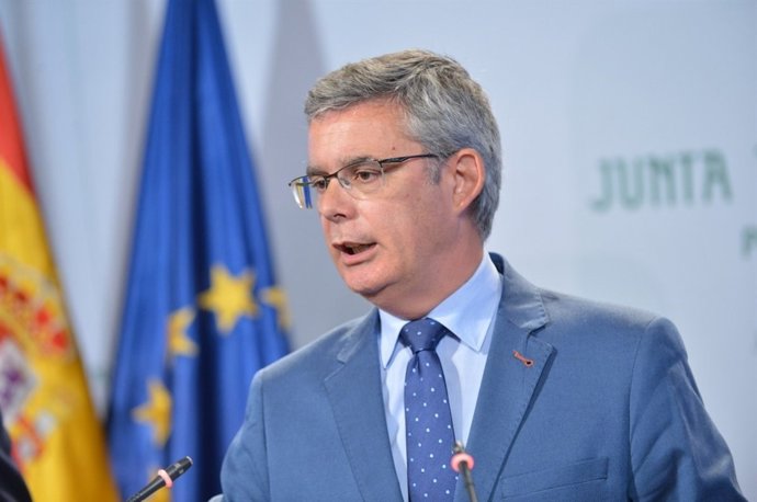 El portavoz del Ejecutivo andaluz, Juan Carlos Blanco, en rueda de prensa