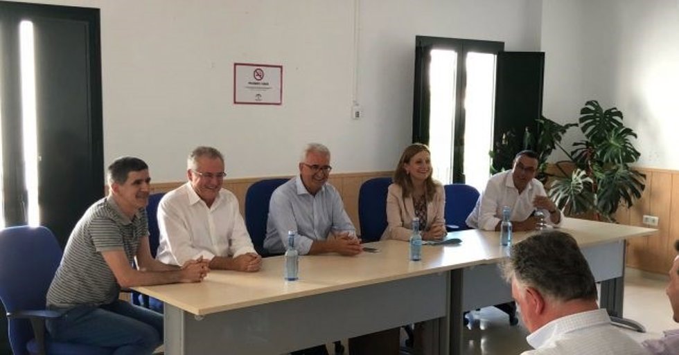 El PSOE de Huelva aborda con Jiménez y Álvarez la situación sanitaria. 