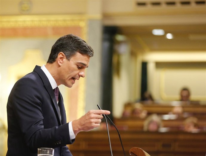 Pedro Sánchez informa al Congreso de su programa de gobierno