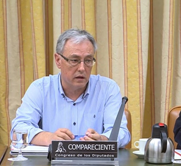 El jefe de tráfico de Renfe Nicolás Izquierdo, en el Congreso