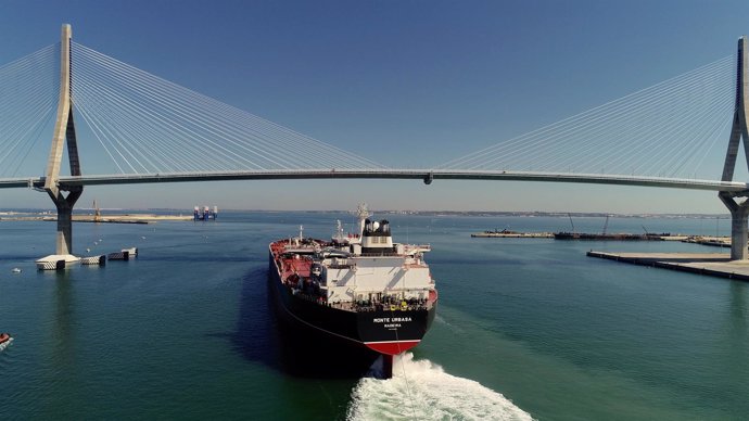 Petrolero Suezmax 'Monte Urbasa' hecho en Astilleros de Navantia-Puerto Real
