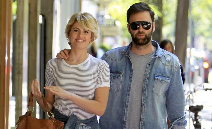 ADRIANA ABENIA Y SERGIO ABAD