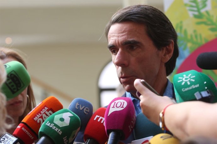 El expresidente del Gobierno José María Aznar en la UMA cursos Málaga prensa med