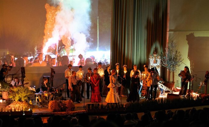 El compositor José León con su espectáculo 'Cien Pisadas hasta la aldea' Fibes.