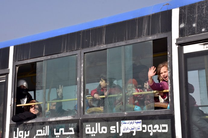 Evacuados de Fua y Kefraya llegan a Alepo
