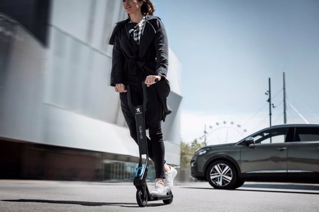 Patinete Peugeot e-Kick