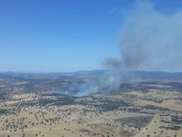 Extinguido el incendio en Los Blázquez, en el límite con Badajoz