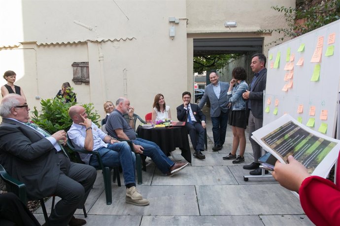 [Grupolocalcat] Fwd: Informació Embargada Ambaixadors Viladecans Fins 16.30H