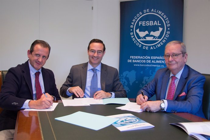 Acuerdo entre los farmacéuticos y la Federación Española de Bancos de Alimentos