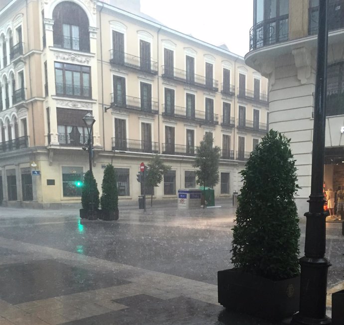 Lluvia en Valladolid. Imagen de archivo