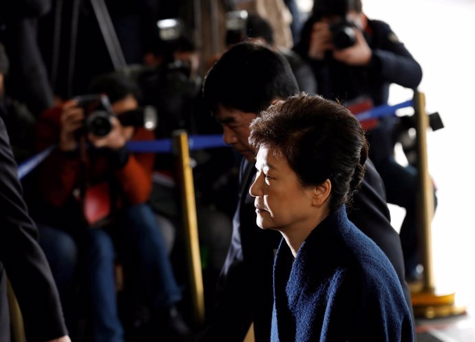 Park Geun Hye llega a la oficina del fiscal en Seúl