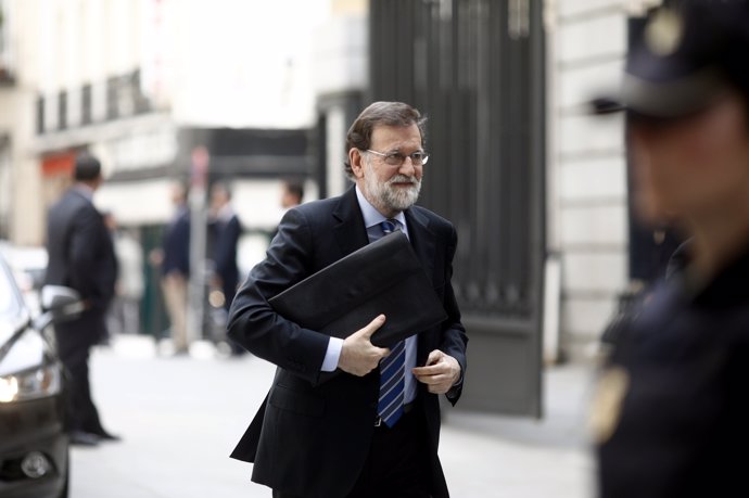  Rajoy arriba al Congrés dels Diputats