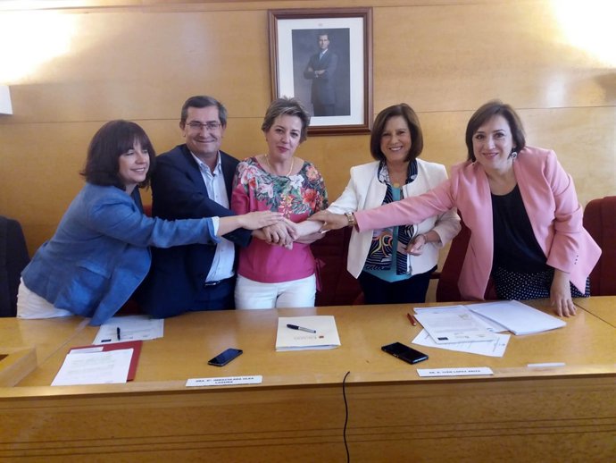 La consejera de Igualdad y Políticas Sociales en Granada