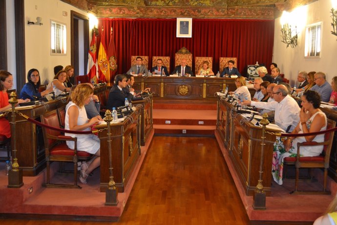 Valladolid.- Pleno Diputación