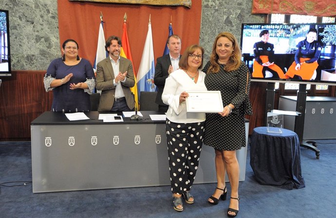 [Grupocanarias] Nota De Prensa Y Fotografías: Empleo Premio Gobierno De Canarias