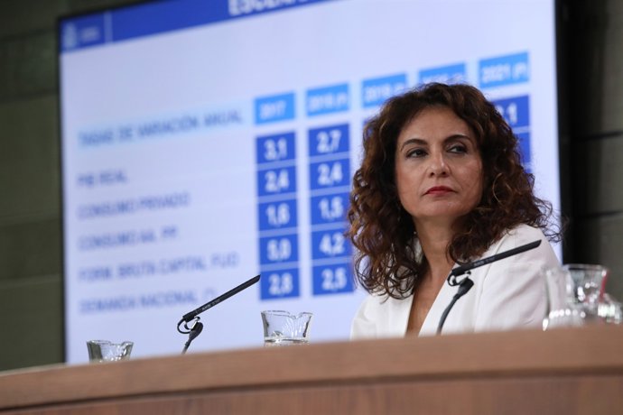 Rueda de prensa tras el Consejo de Ministros de la ministra de Hacienda