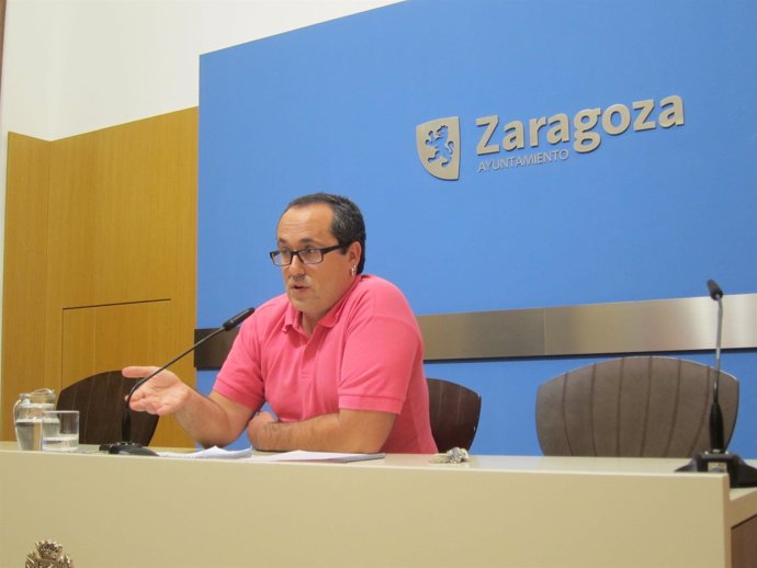 Consejero de Servicios Públicos y Personal de Zaragoza, Alberto Cubero