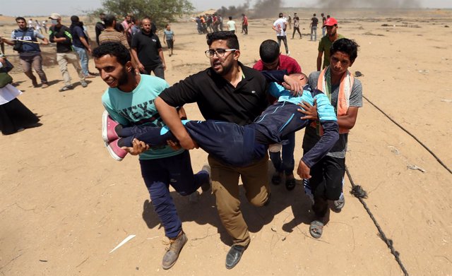 Manifestante palestino herido en Gaza