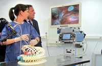 El Área Sanitaria de Vigo registra la mayor espera en atención quirúrgica, 24,7 días por encima de la media gallega