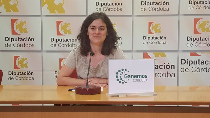 La portavoz de Ganemos Córdoba en la Diputación, María Ángeles Aguilera