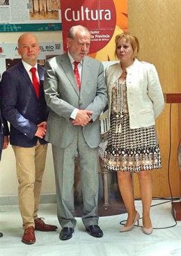 Casanova (derecha) junto a Rodríguez Villalobos.