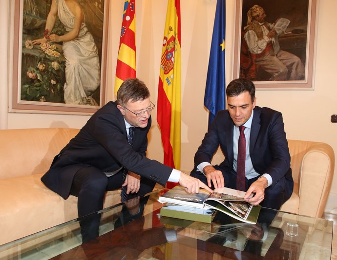 Pedro Sánchez y Ximo Puig se reúnen en el Ayuntamiento de Castelló