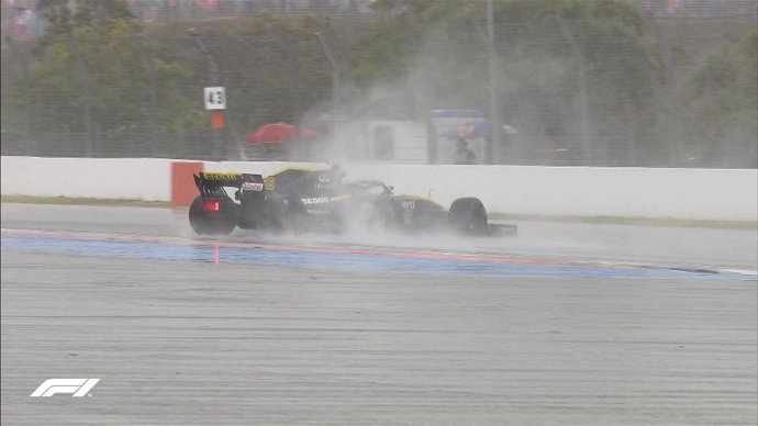 Carlos Sainz bajo la lluvia en el GP de Alemania