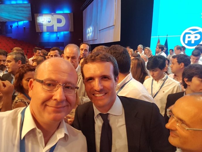 El alcalde de Jaén, Javier Márquez, con Pablo Casado