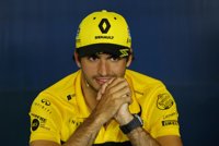 Sainz: "Con la lluvia hay que jugársela, pero la clave de la carrera no ha estado ahí"