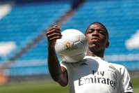Vinicius: "Hago un fútbol alegre y osado"