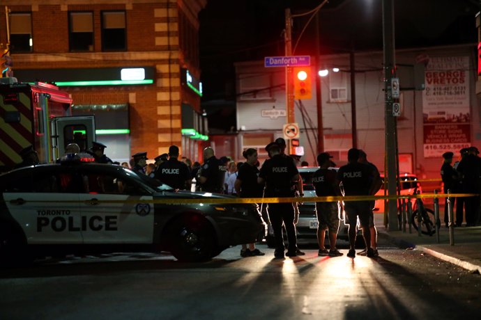 La Policía acordona la zona del tiroteo en Canadá