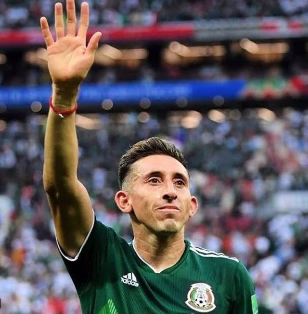 Así reaparece el futbolista Héctor Herrera tras realizarse ...