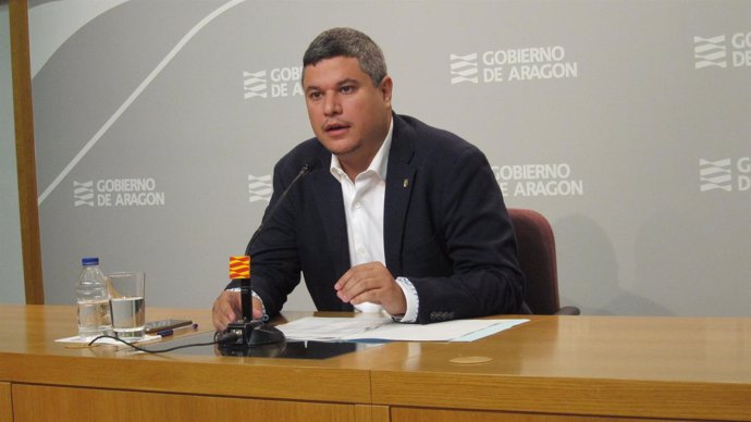 DG de Relaciones Institucionales y Desarrollo Estatutario de Aragón, Julio Embid