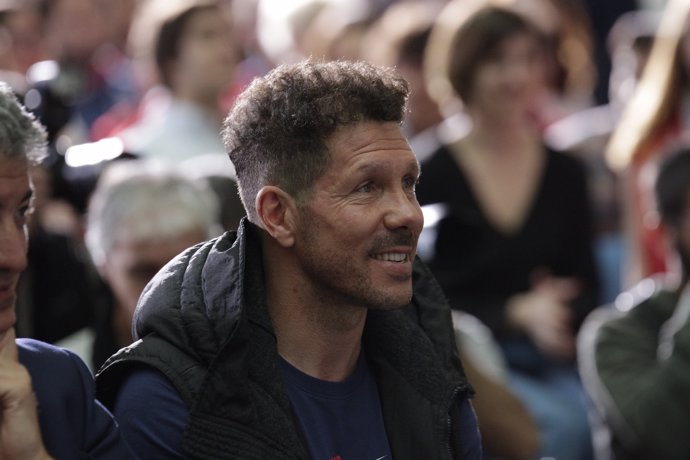 Simeone en el ayuntamiento durante la celebración del Atlético de Madrid