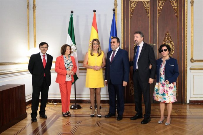 Susana Díaz recibe a dirigentes de la ONCE por el 80 aniversario de la entidad
