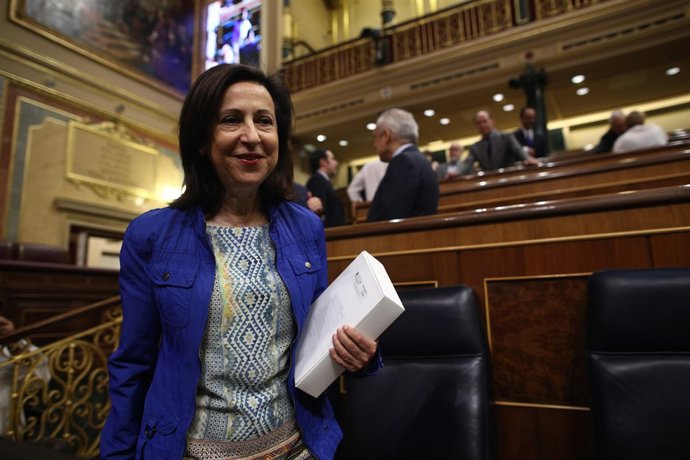 Margarita Robles, ministra de Defensa, en el hemiciclo