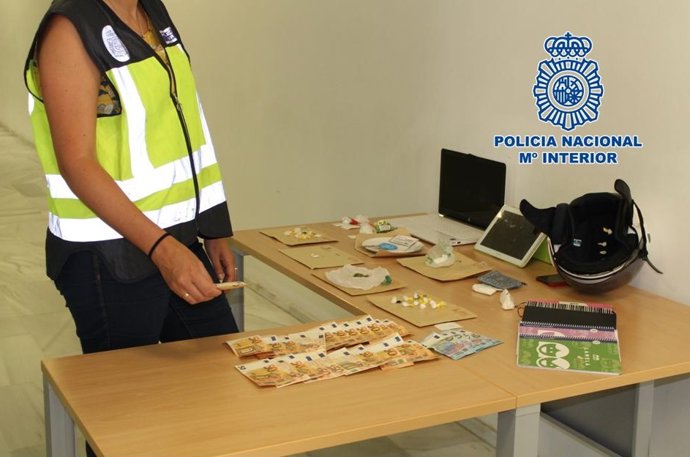 Efectos intervenidos a grupo criminal dedicado a explotación sexual en Granada