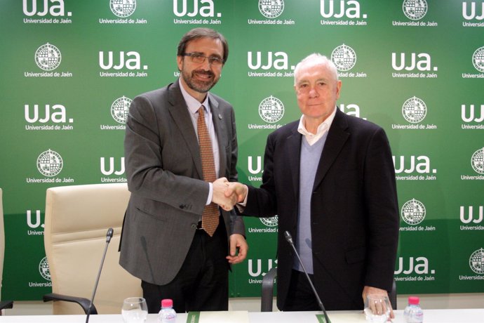 Firma del convenio entre la UJA y la Real  Sociedad Matemática Española