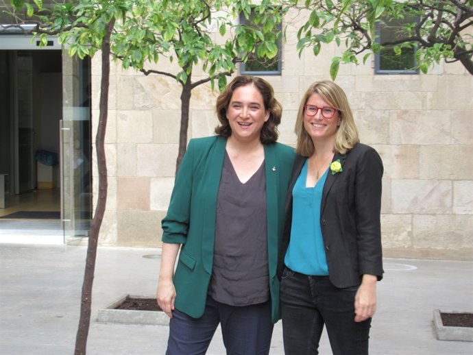 L'alcaldessa de Barcelona, A.Colau, i la consellera de Presidència, I.Artadi