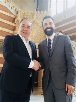 Roger Torrent y Alex Salmond