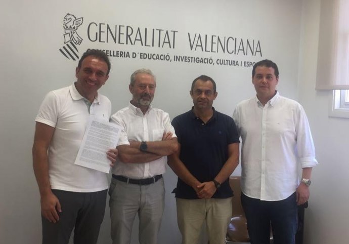 FSIE  acuerda con el Consell ampliar el permiso de paternidad