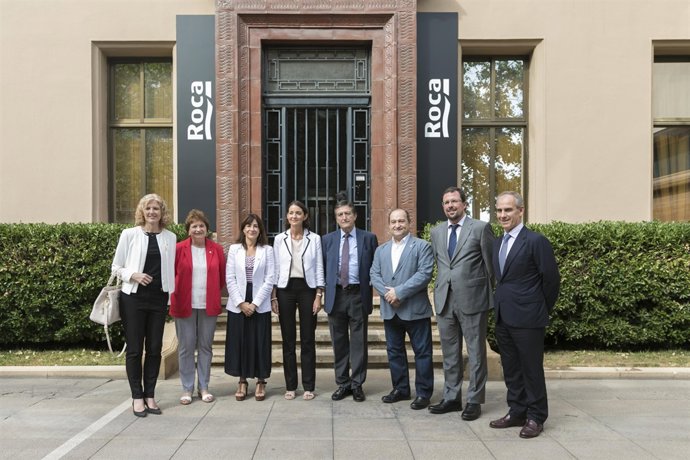 [Grupoeconomiacat] Fwd: [Grupoeconomia] La Ministra De Industria, Comercio Y Tur