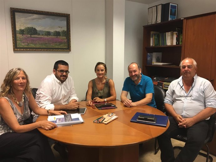 Vidal se reúne con representantes del Gobierno en Madrid