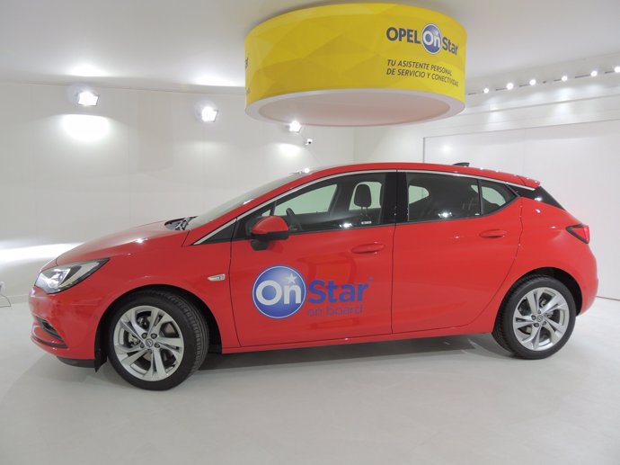 Opel Astra OnStar