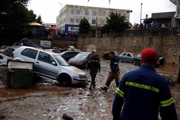 Inundaciones registradas en el norte de Atenas