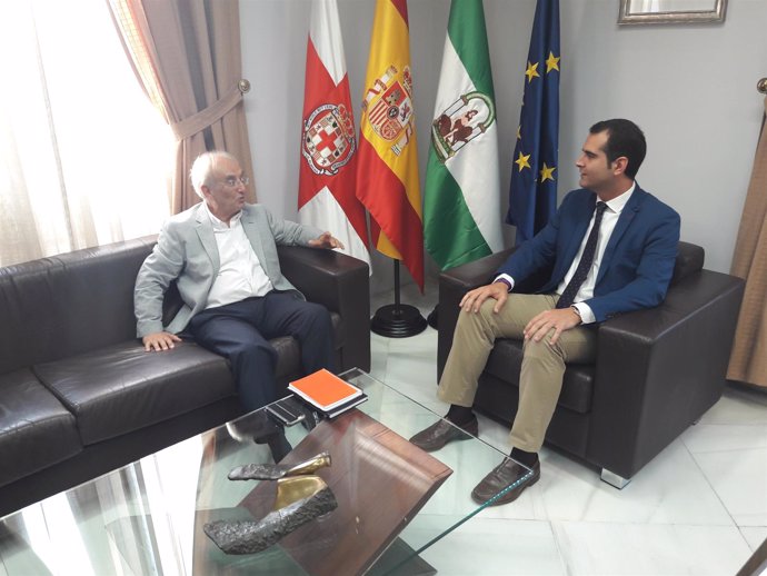 Manuel de la Fuente se reúne con Ramón Fernández-Pacheco