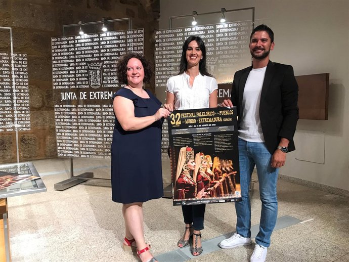 Festival folklórico de los pueblos del mundo de Extremadura